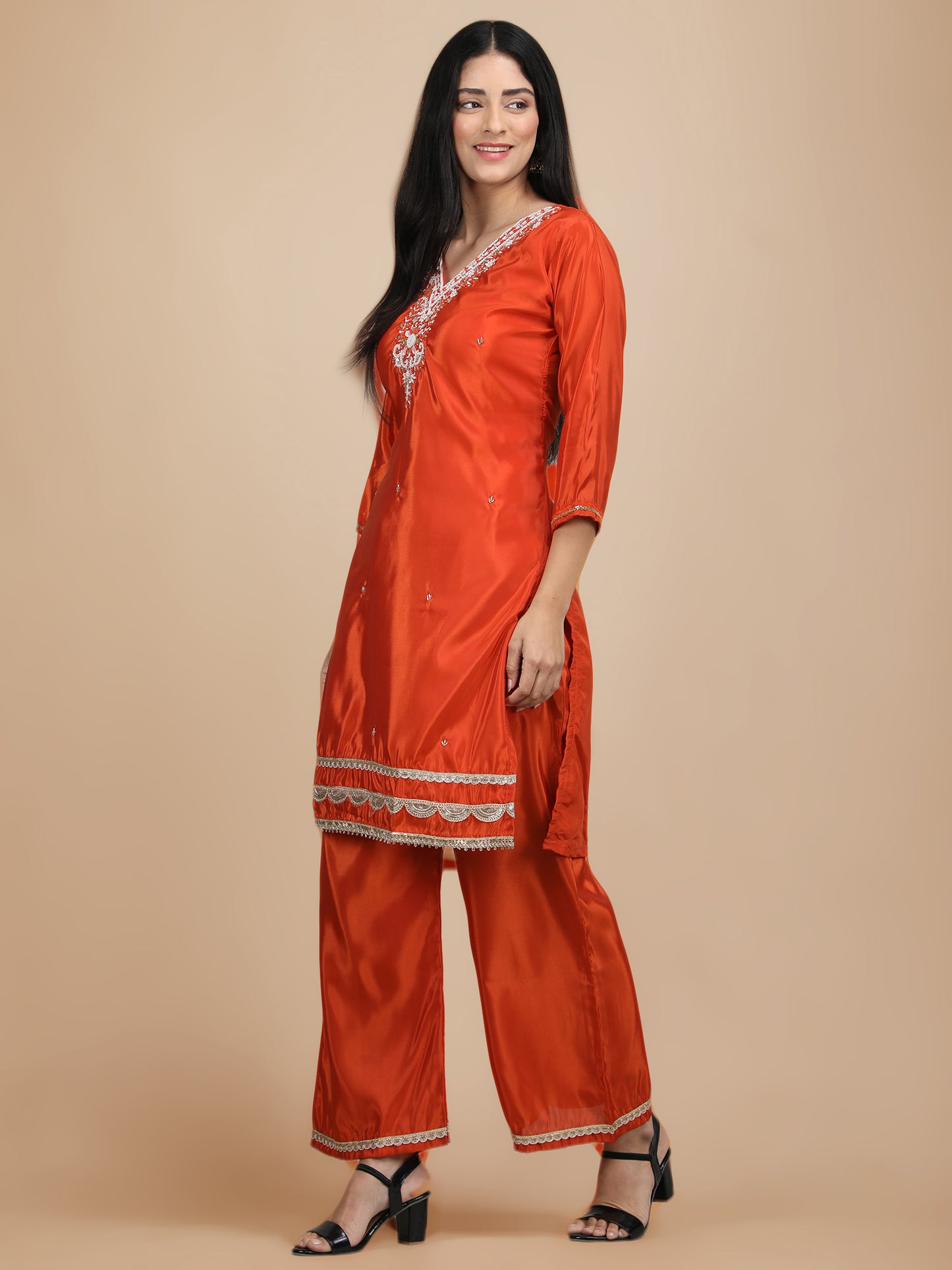 Exquisite Glass Silk hand Embroidery Co-ord Set