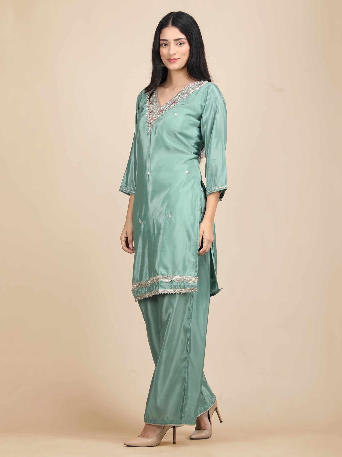 Exquisite Glass Silk hand Embroidery Co-ord Set