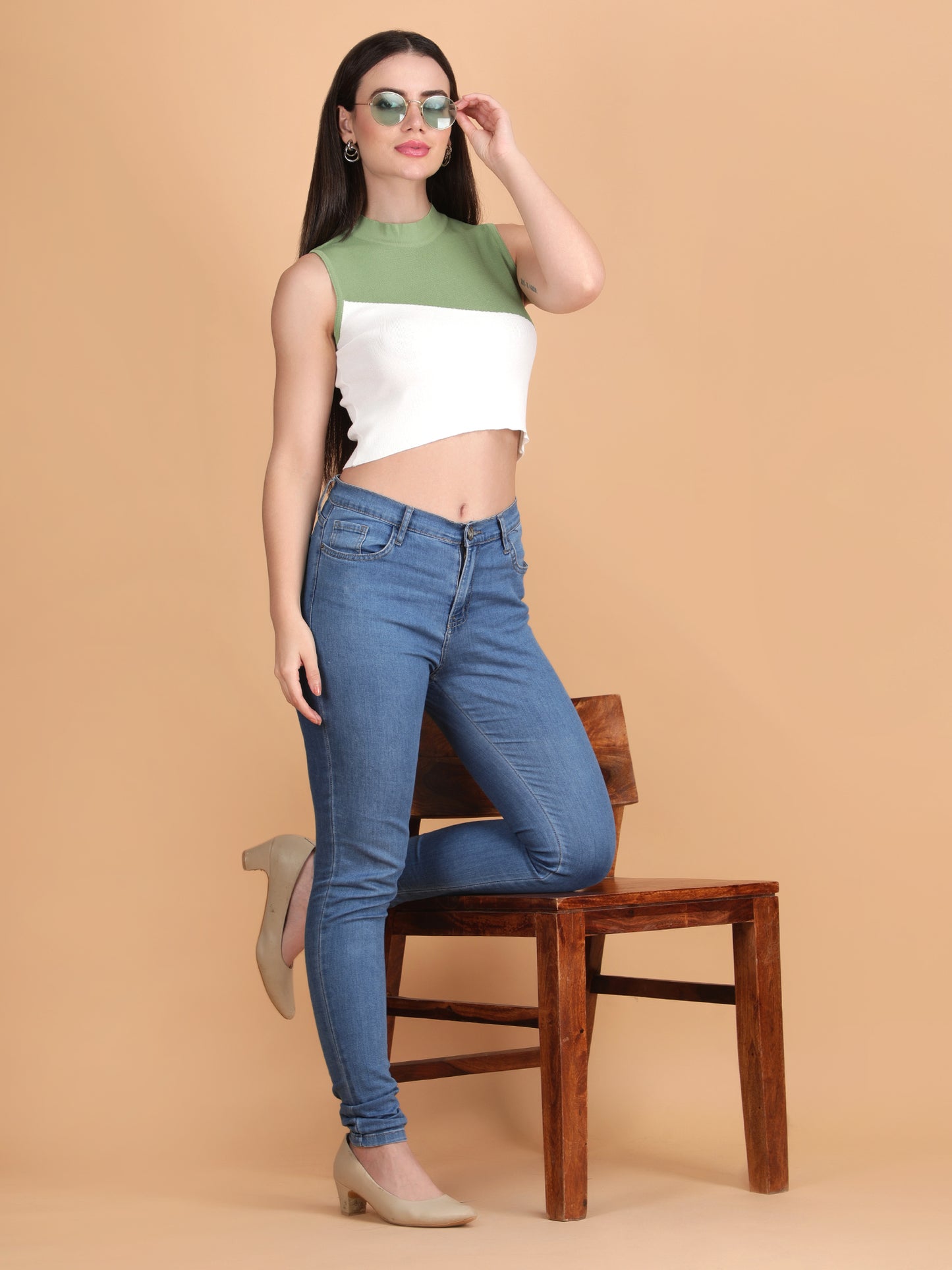 Multicolour Round Neck Sleeveless Crop Top